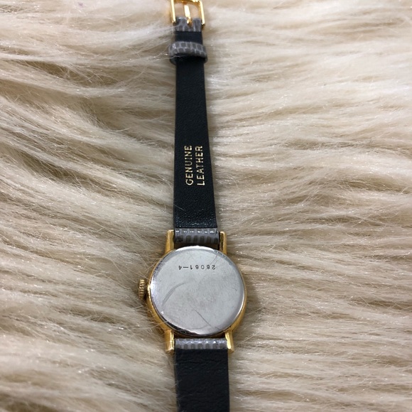 HAMILTON vintage dainty crocodile strap watch - Picture 6 of 10